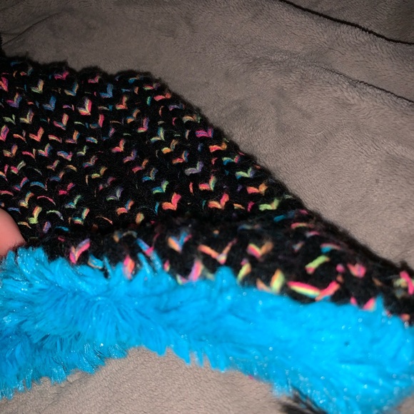 Hat - Picture 2 of 2